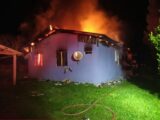 Incêndio destrói três casas e um galpão em Bom Jesus
