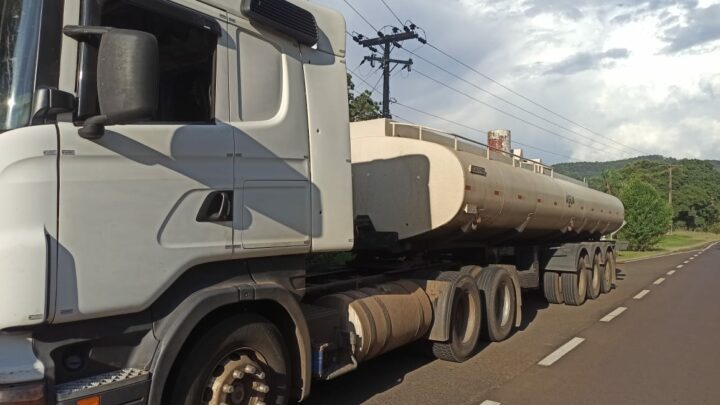 Vídeo: caminhão-tanque de combustíveis é flagrado transportando água em SC