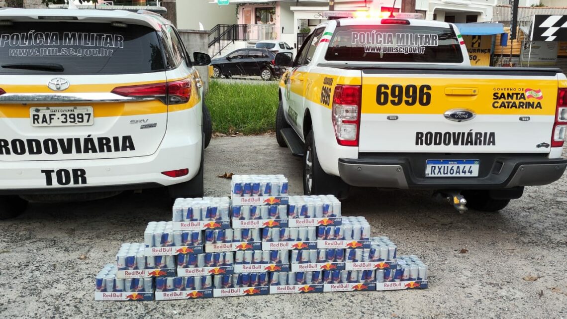 Adolescente rouba mais de 450 latas de energético em supermercado