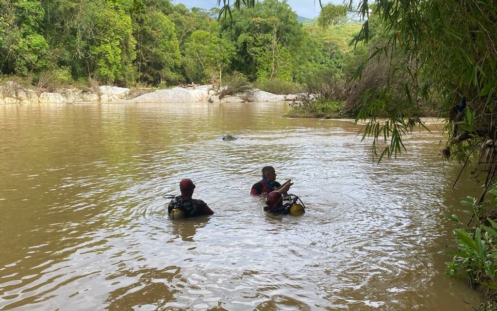 Menino que despareceu em rio havia saído para passar fim de semana com o pai, diz tia