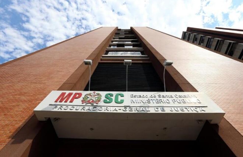 Autor de ataque a creche de Blumenau é denunciado pelo MPSC