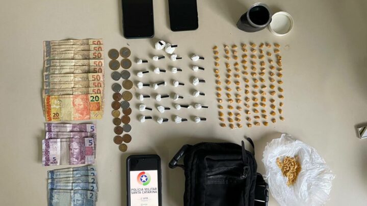 Adolescentes de 14 e 16 anos são detidos com drogas e dinheiro em Chapecó