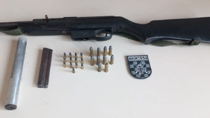 Homem é preso com arma de fogo no bairro Presidente Médici em Chapecó