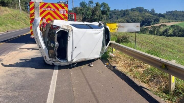 Capotamento na SC-135 deixa motorista em estado grave