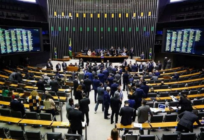 Câmara aprova arcabouço fiscal; veja como votaram os deputados de SC