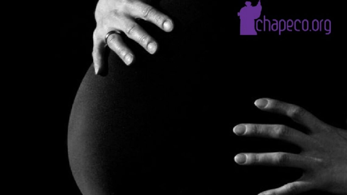 Jovem que escondeu gravidez é indiciada pela morte de filha recém-nascida em Chapecó