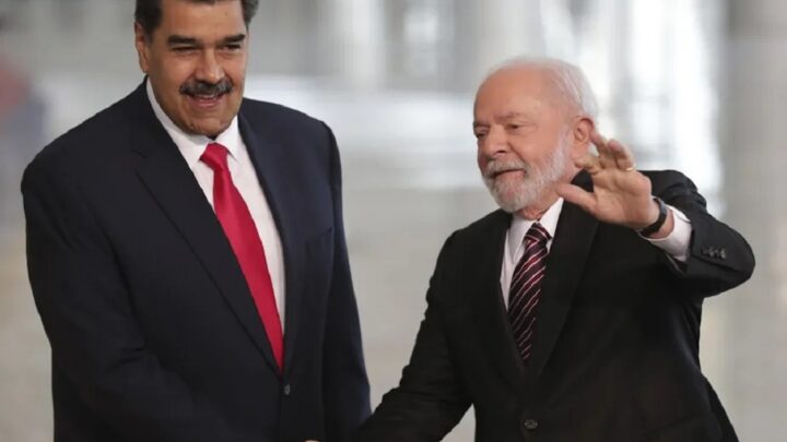 Nicolás Maduro se reúne com Lula e parlamentares pedem a prisão do ditador