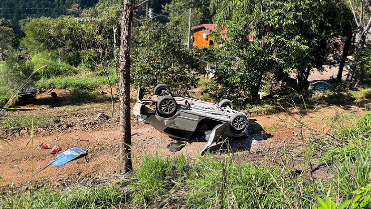 Vídeo: acidente com múltiplas vítimas na SC-283 mobiliza aeronave