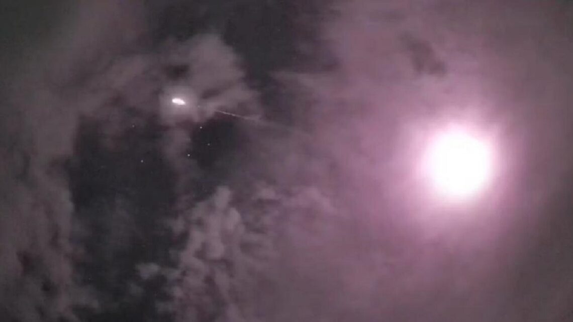 Encantador: vídeo registra meteoro “passando” por SC