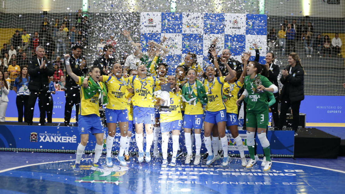 Brasil é campeão invicto do Torneio Internacional de Futsal Feminino