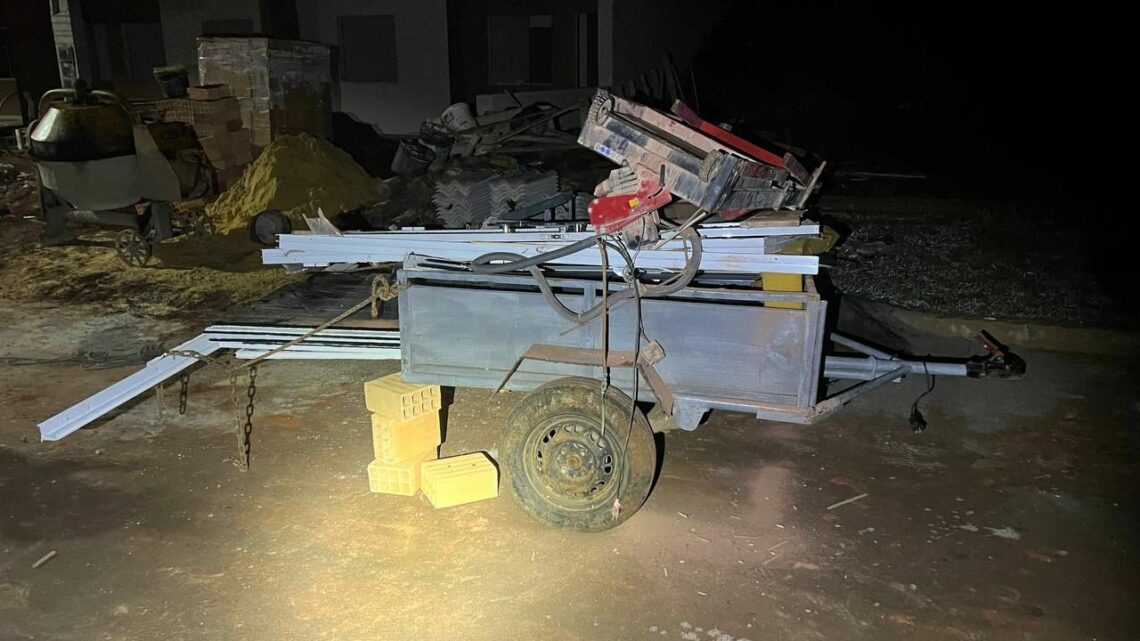 Dupla é flagrada furtando materiais de obra em Chapecó