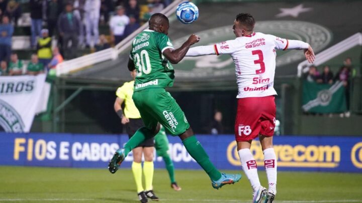 Chapecoense perde pro Vila Nova na Arena Condá