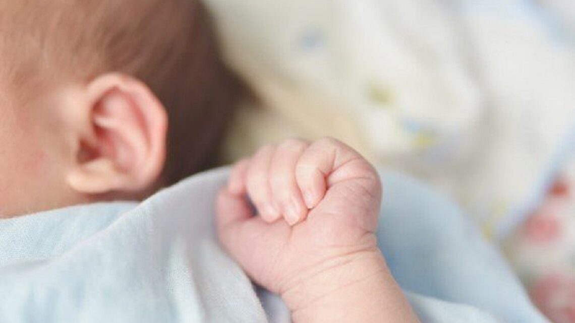Bebê de dois meses morre após ter leite injetado na veia