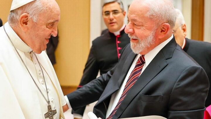 Lula se encontra com Papa Francisco na Itália