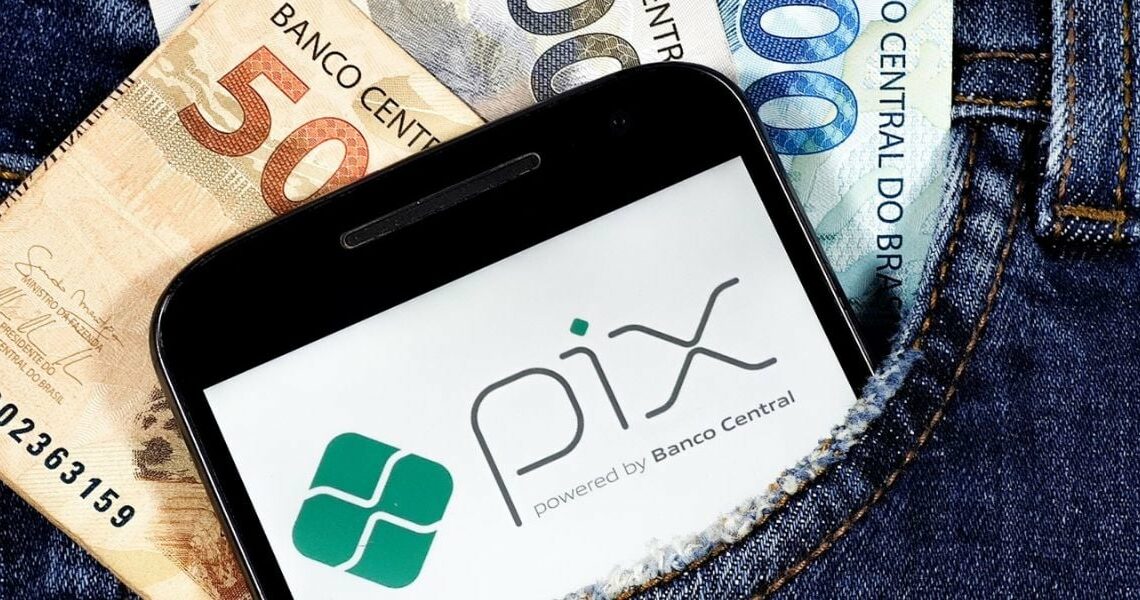 Caixa anuncia cobrança de PIX a partir de julho