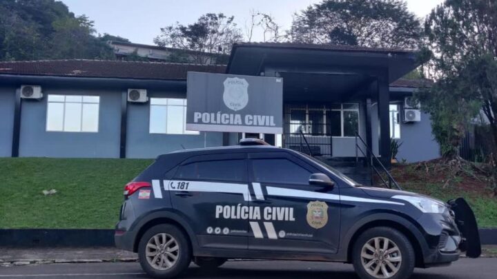Mulher é presa por não pagar pensão alimentícia em Palmitos