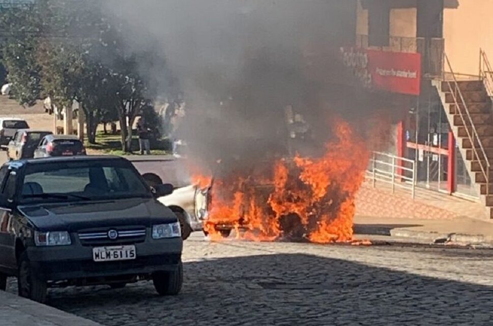 Vídeo: criminosos assaltam banco no Norte de SC