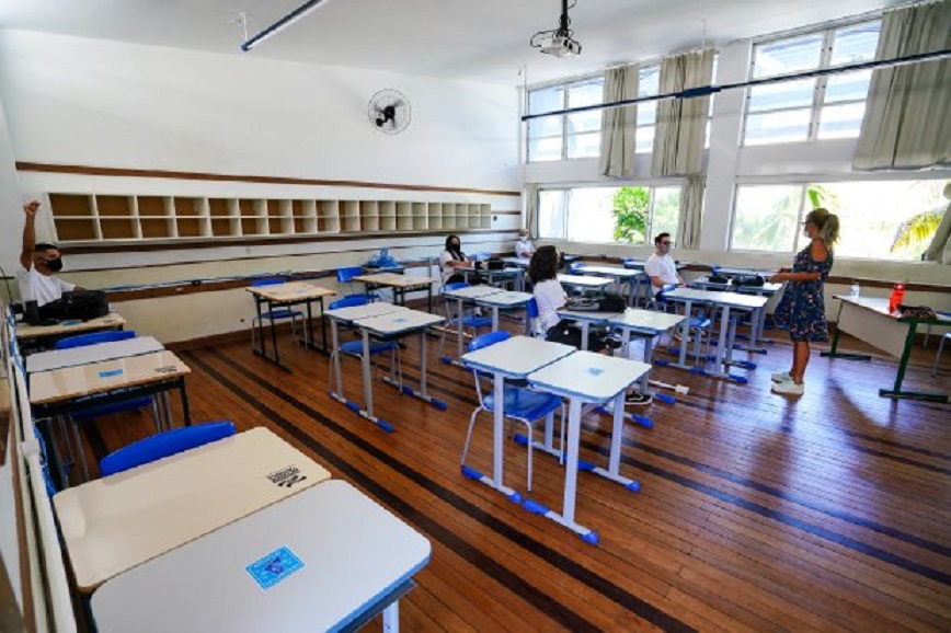 56,4% dos alunos do 2º ano não estão alfabetizados relata pesquisa Alfabetiza Brasil