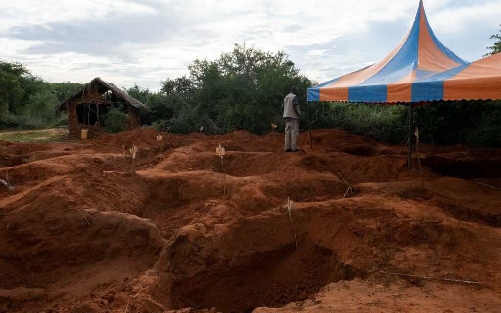 Seita que pregava jejum para “salvação da vida” deixou mais de 400 mortos