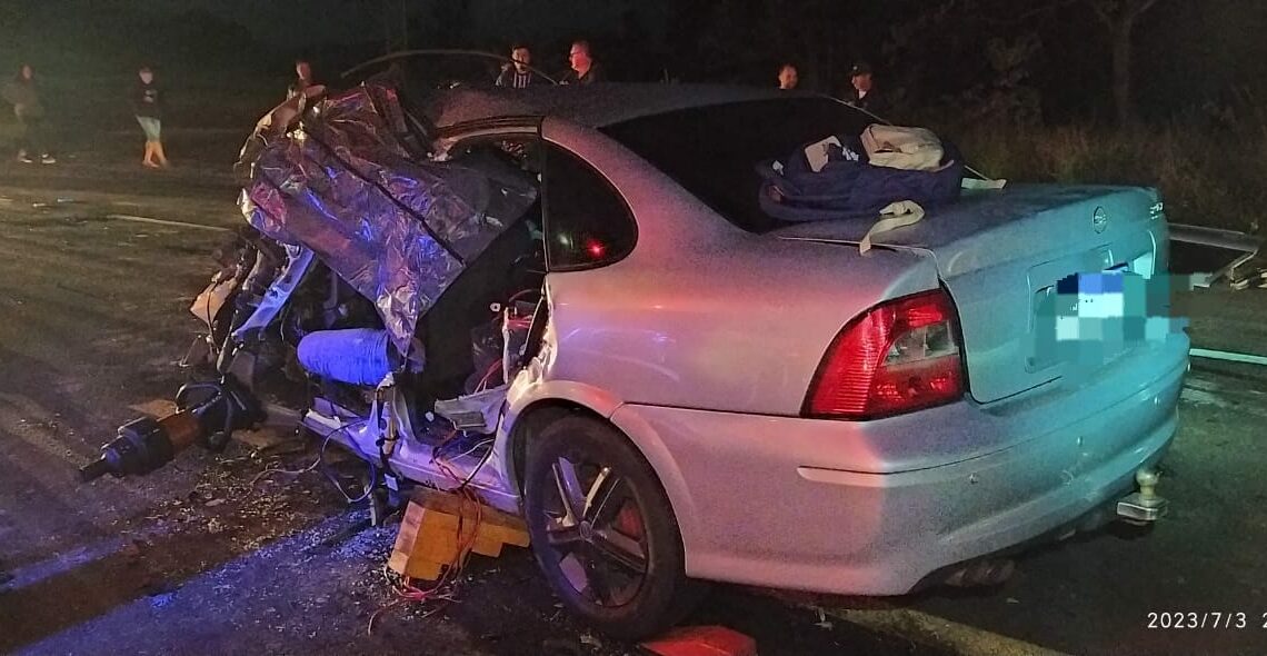 Imagens: homem morre após grave colisão na BR 282 em Xaxim