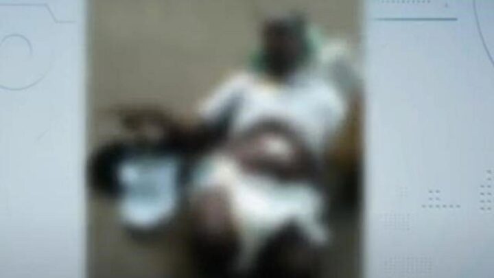 Homem com as pernas amputadas é deixado na calçada de hospital