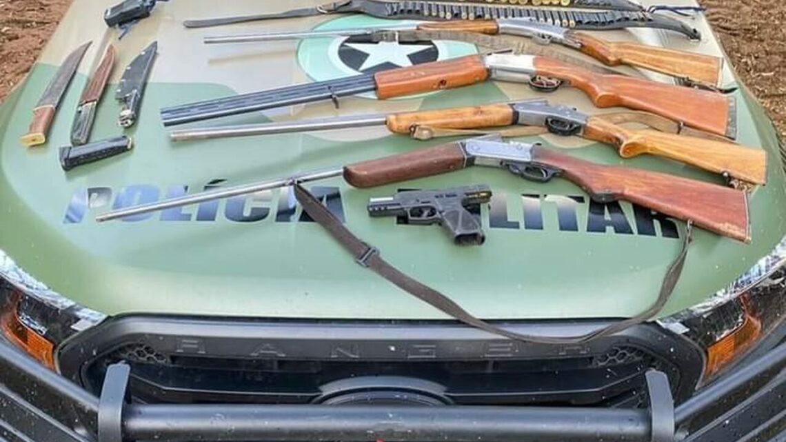 Quatro caçadores são presos com armas e animais silvestres abatidos no meio oeste