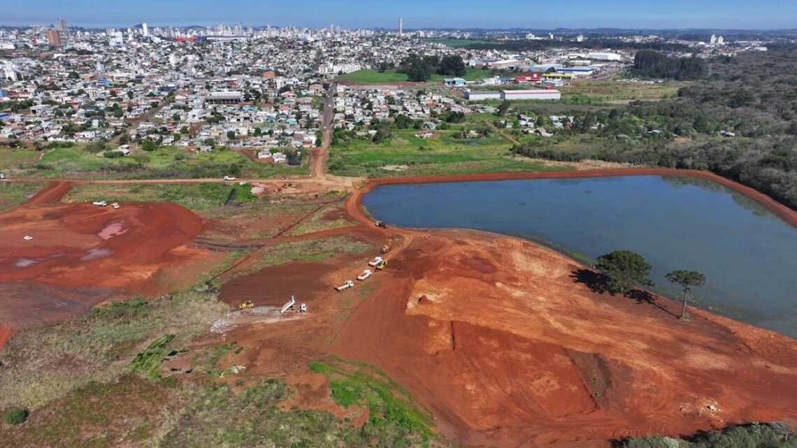 Imagens: semana de sol permite acelerar trabalhos no Parque do Eldorado