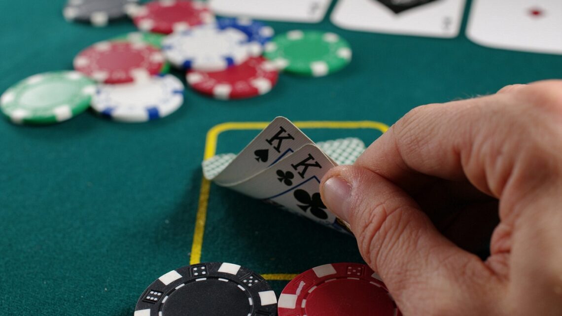 Vídeo: Chapecoense fica milionário em campeonato mundial de Poker Vídeo: Chapecoense fica milionário em campeonato mundial de Poker