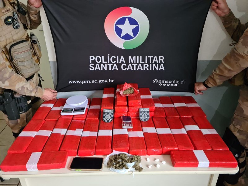 Grande quantidade de drogas é apreendida em operação policial no centro de Chapecó