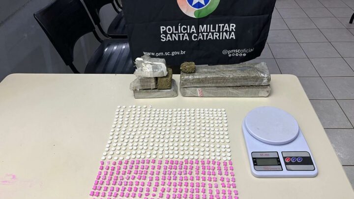 Homem é preso com mais de 500 comprimidos de ecstasy em Chapecó