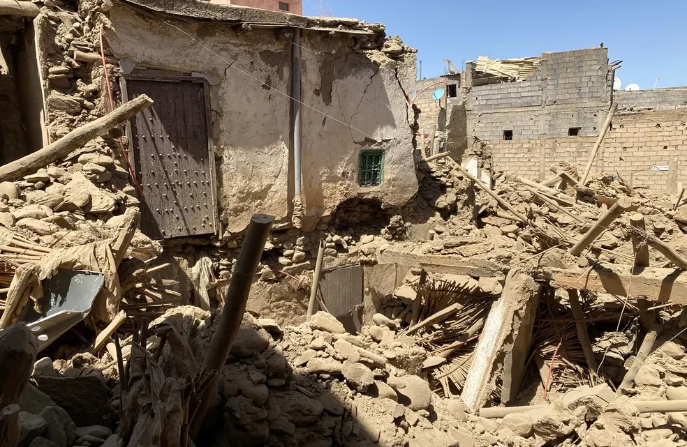 Sobe para 2,6 mil o número de mortos após terremoto no Marrocos
