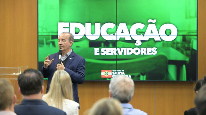 Governador anuncia maior concurso público da história para a educação