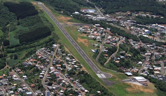 Cinco pessoas são condenadas por improbidade administrativa em caso que envolveu o aeroporto de Videira e gerou prejuízo ao Município