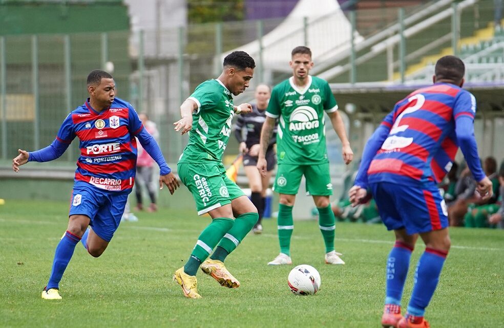 Chapecoense perde pro Marcílio Dias pela 1ª rodada da Copa Santa Catarina