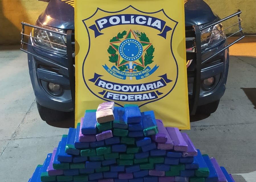 PRF localiza 108 kg de maconha em caixas de achocolatado na BR-280 em SC