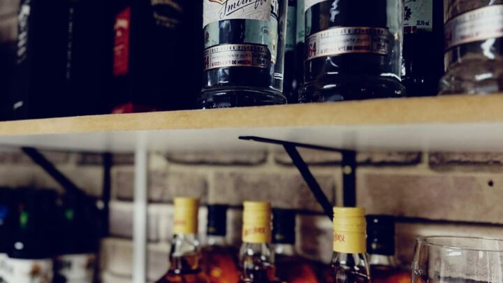 Chapecó proíbe consumo de bebida alcoólica nas madrugadas; saiba regras