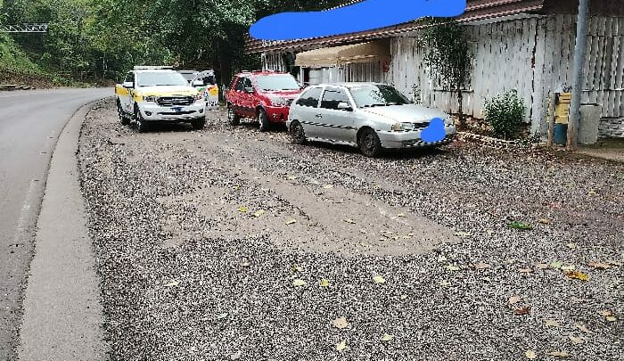 Motorista tenta pagar serviço com pix agendado e ameaça guincheiro com faca em Chapecó