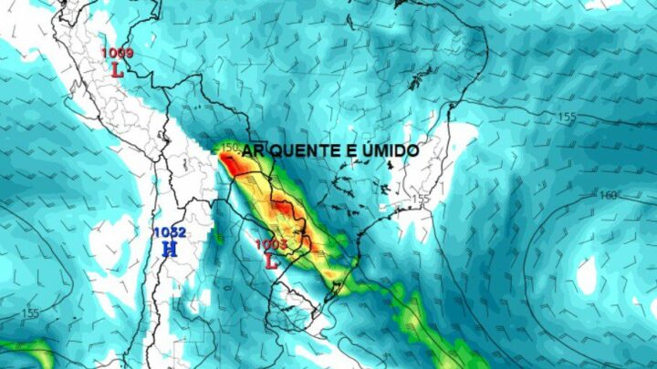 Santa Catarina tem alto risco de temporais, raios e granizo nesta segunda-feira