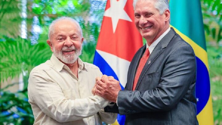 Lula assina acordos de cooperação em vários setores com Cuba