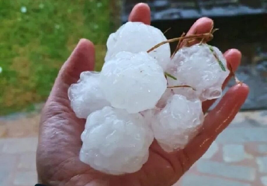 Granizos do tamanho de ovos de galinha apavoram população