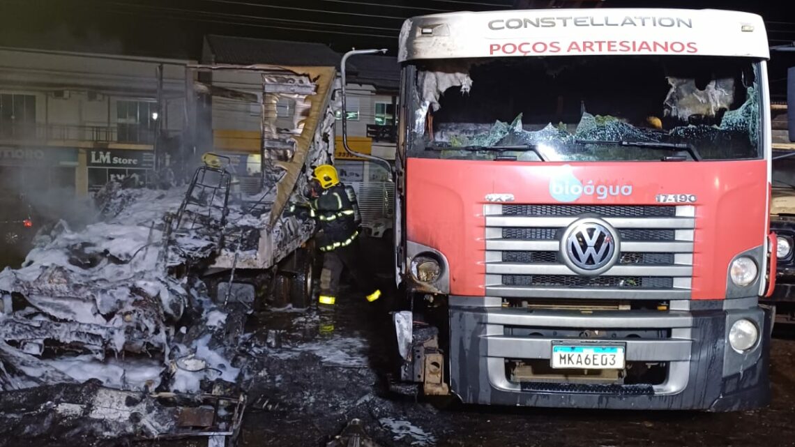 Imagens: incêndio atinge caminhões próximo ao shopping em Chapecó