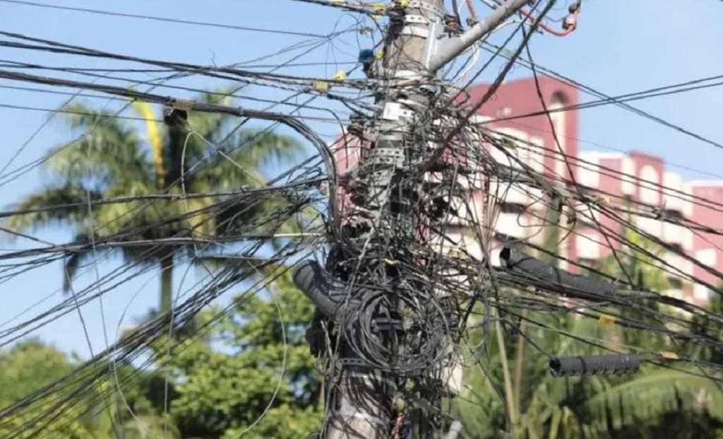 Despoluição visual de fiação elétrica é debatida no legislativo