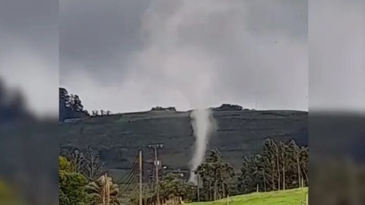 Vídeo: possível tornado causa estragos em municípios do Meio-Oeste