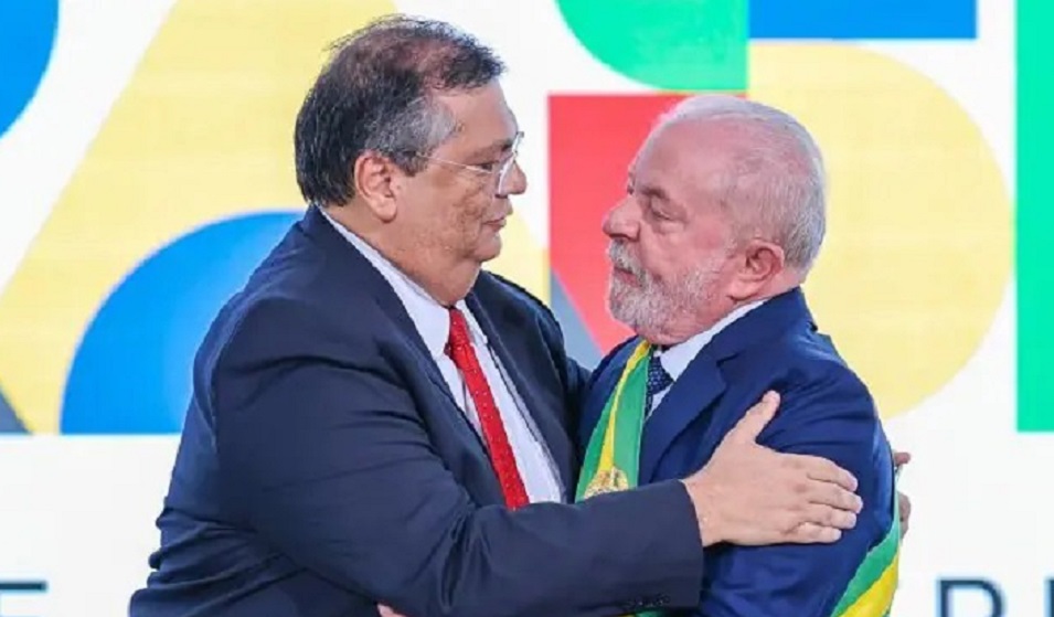 Lula indica Flávio Dino para vaga de ministro do Supremo Tribunal Federal