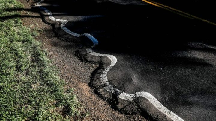 Sete a cada dez rodovias de SC tem algum tipo de problema, diz pesquisa; confira ranking