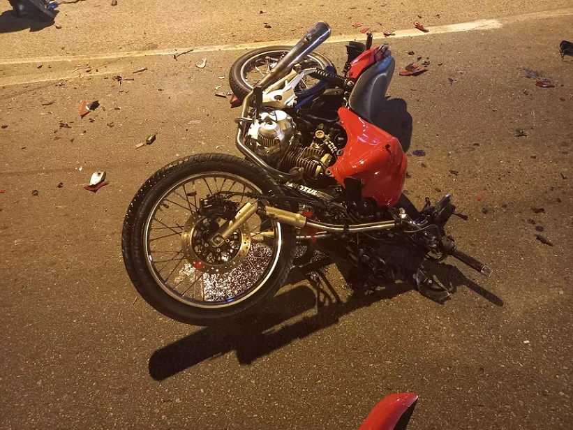 Colisão entre carro e moto deixa jovem morto na SC-108
