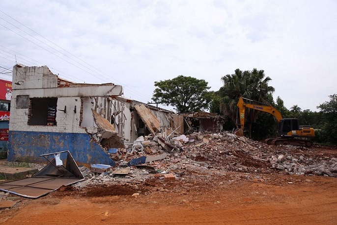 Antiga unidade de saúde Efapi é demolida para construção do novo Centro Integrado