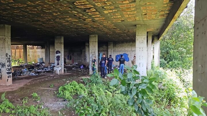 Homem é encontrado morto em construção abandonada em Chapecó