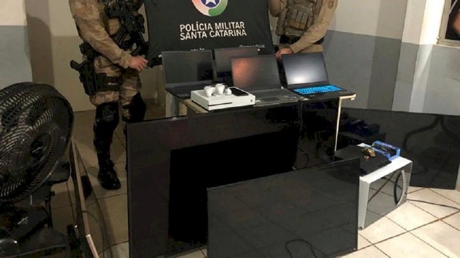 Dois homens são presos por furto em Chapecó