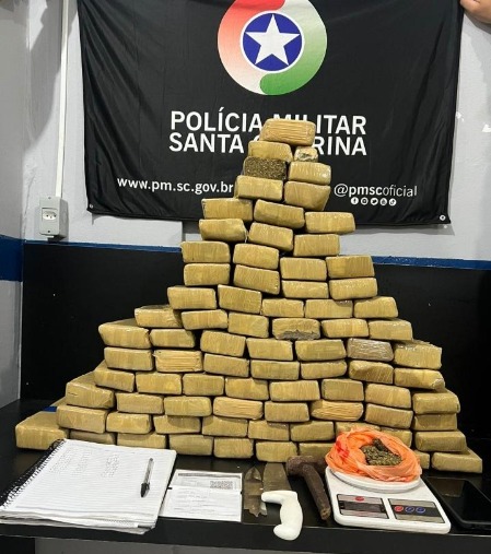 Quatro pessoas são detidas com mais de 80 kg de crack em SC